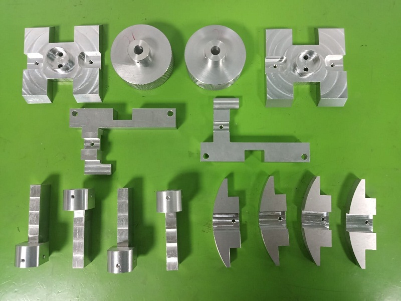 Gia công chi tiết máy theo yêu cầu