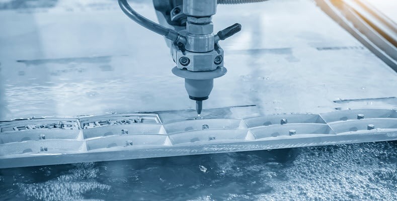 Cắt bằng tia nước Cắt bằng tia nước