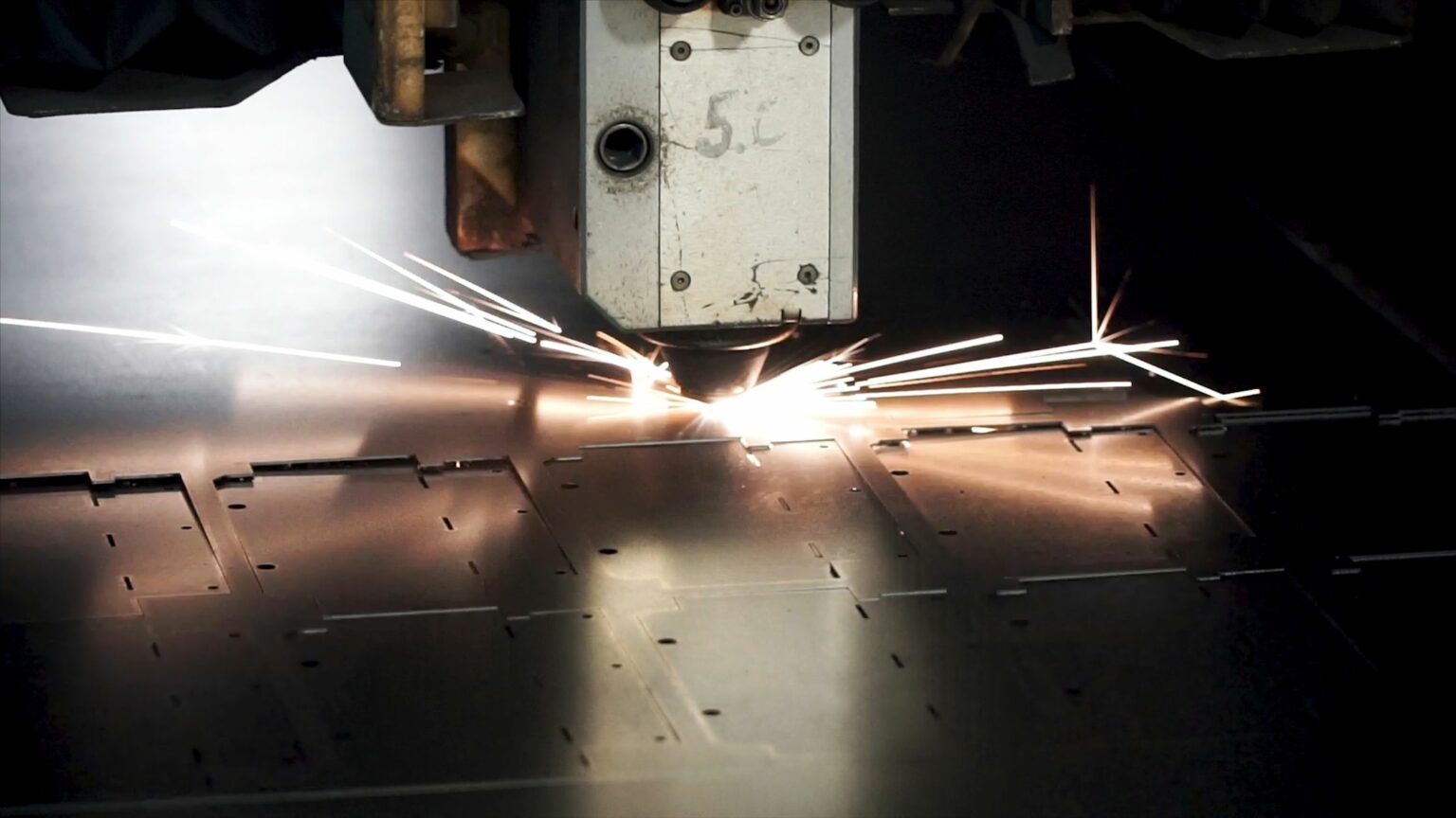 Cắt laser kim loại