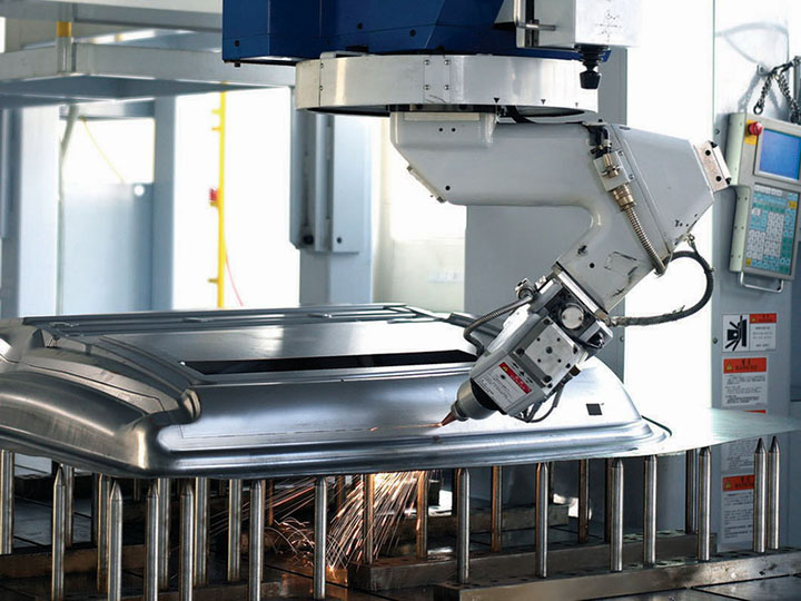 Cắt laser trong ngành công nghiệp ô tô