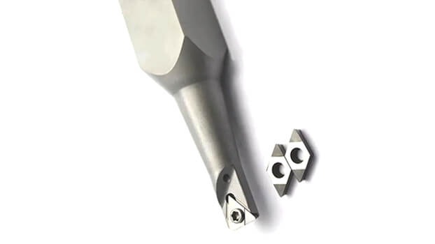 Công cụ tiện kim cương