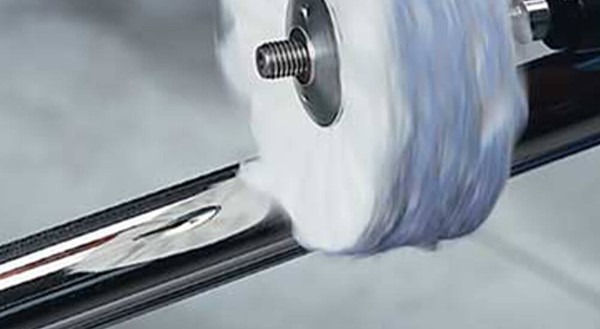 Đánh bóng kim loại