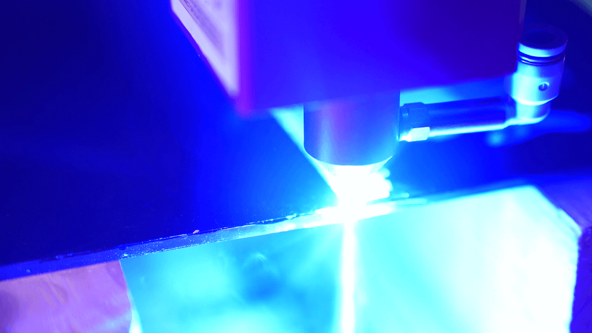 Cắt kính bằng laser