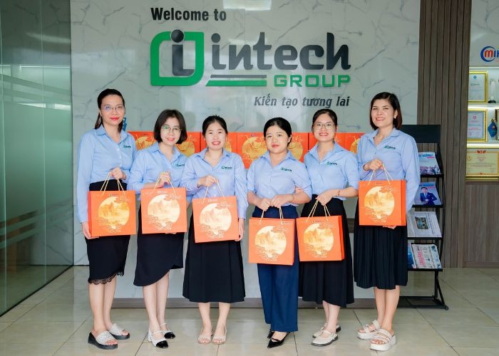 Hình ảnh tại buổi trao quà trung thu 2025